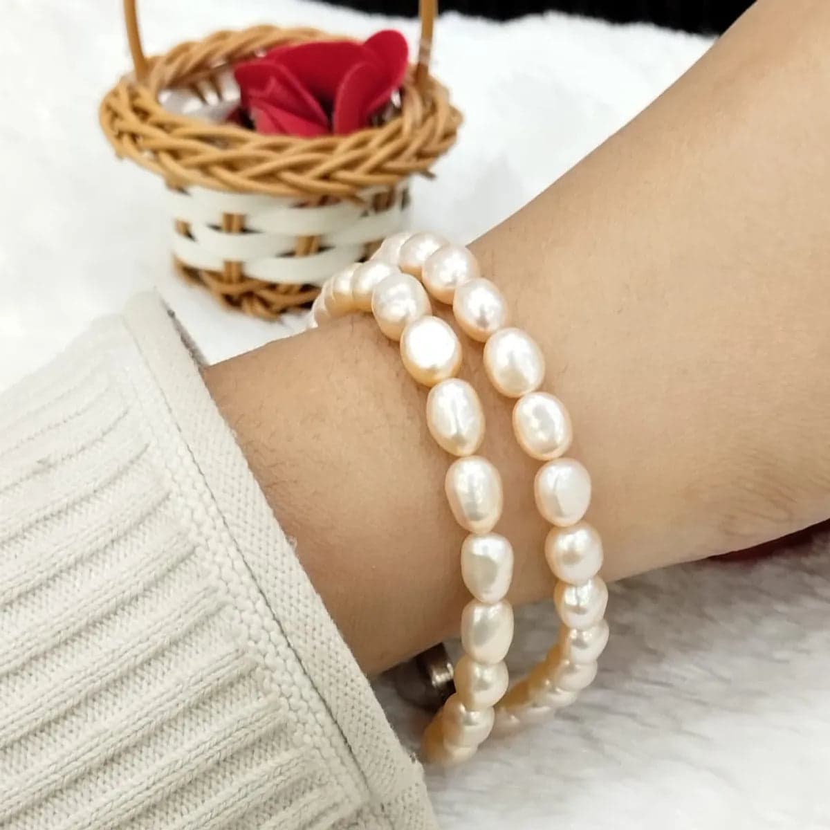 White Premium Pearl Controls Emotions Soothes Irritations Bracelet For Men & Women